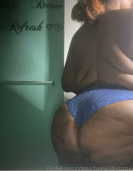 cheekiifemme onlyfans photos