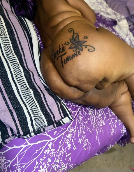 cheekiifemme naked only fans