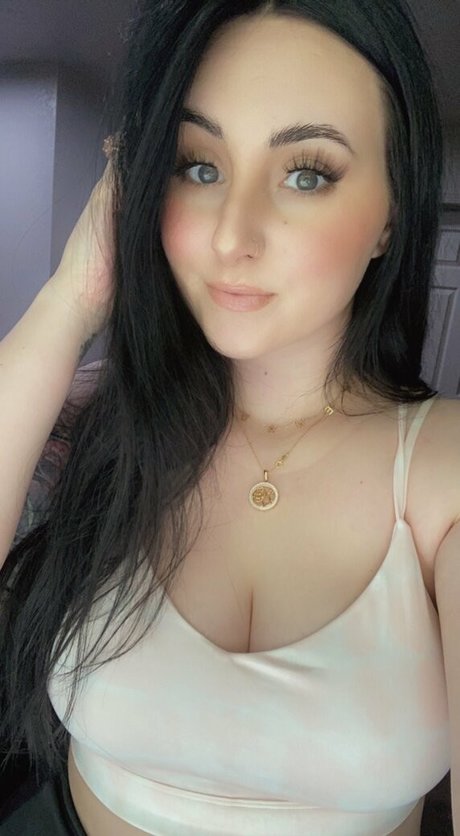 danidarkovip onlyfans striptease