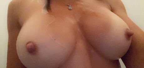 Exoticheidi nude only fans