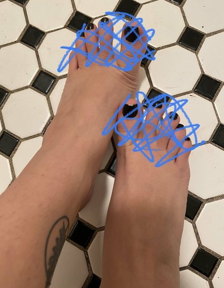 freegoddessmia onlyfans desnuda