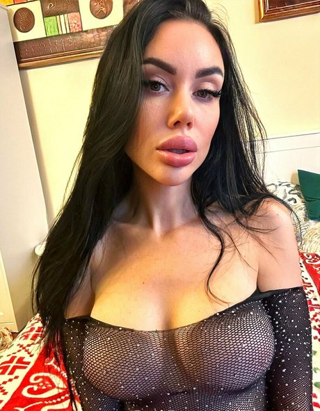 iamalinax onlyfans leaked photos