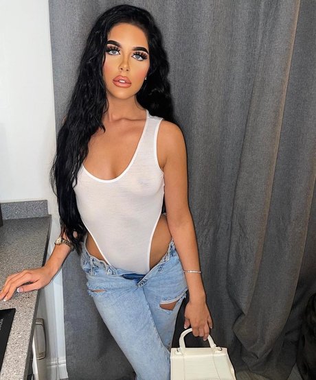 Emily Oldring nude onlyfans