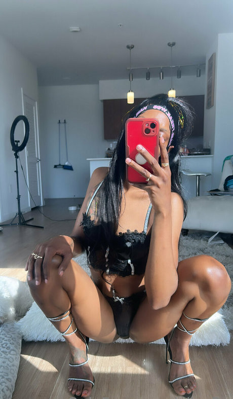 allucaneatwoo onlyfans photos