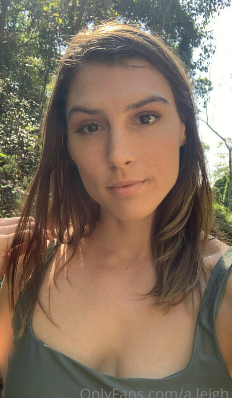 a leigh onlyfans leaked naked