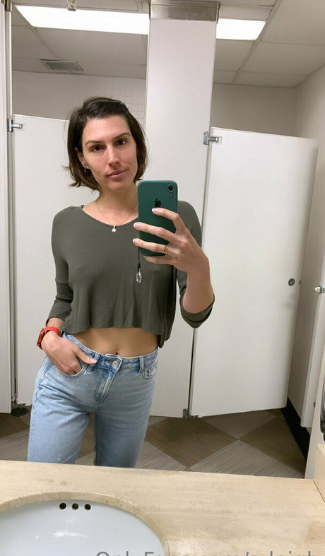 a leigh leak onlyfans porn