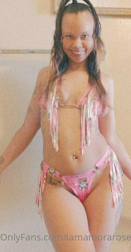 iamamorarose only fans leaks