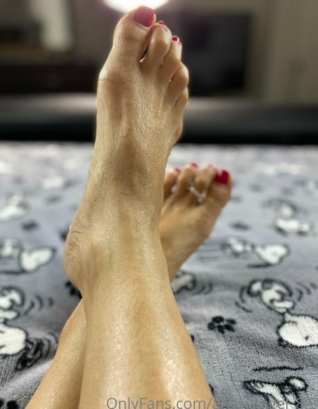 alluring angel annabelle onlyfans sextape