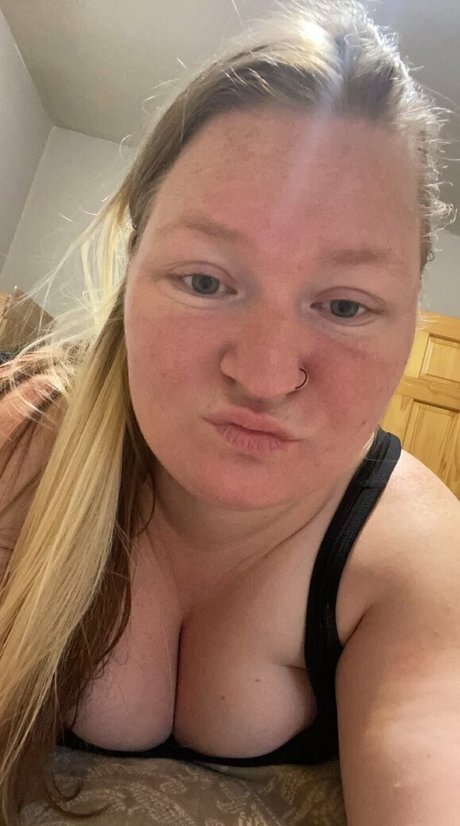 brittylynn09 onlyfans photo