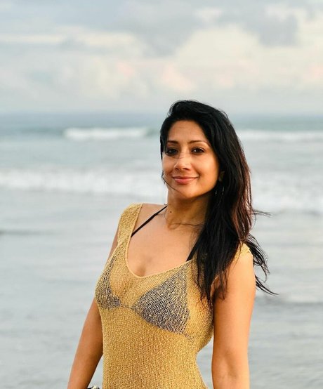 Reshmin Chowdhury onlyfans free content
