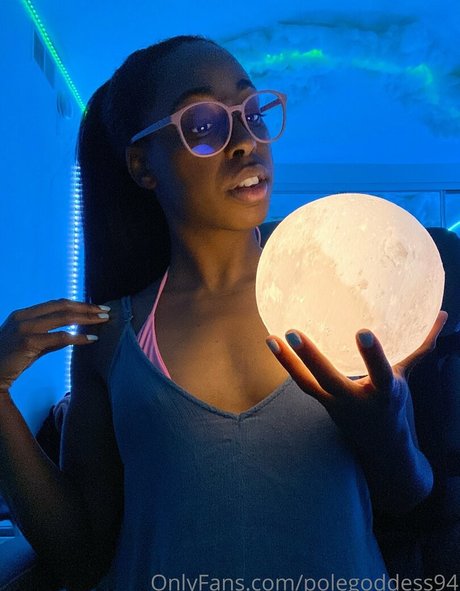 polegoddess94 onlyfans picture