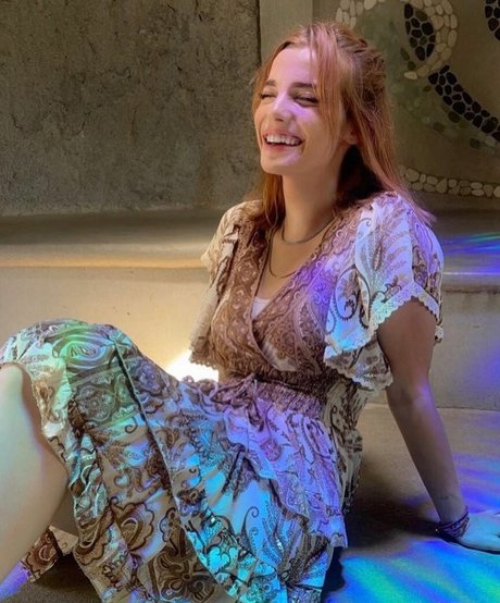 Corrina Rhys onlyfans porn leak