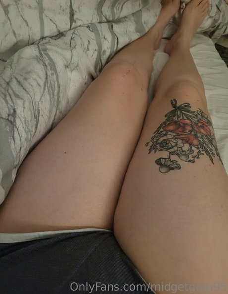 midgetgem95 nude leaked onlyfans