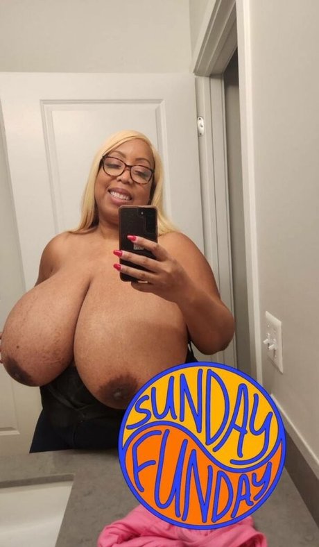 MsDeja onlyfans leak sex
