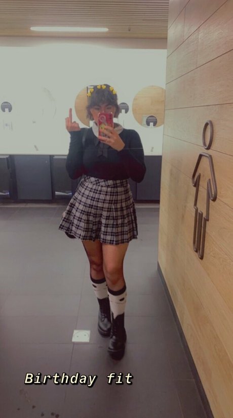 minniealiencos onlyfans leaked sex