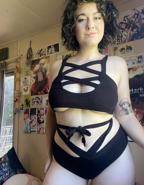 minniealiencos onlyfans page