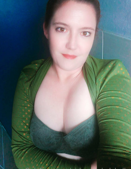 girlgamerladybella onlyfans leak naked