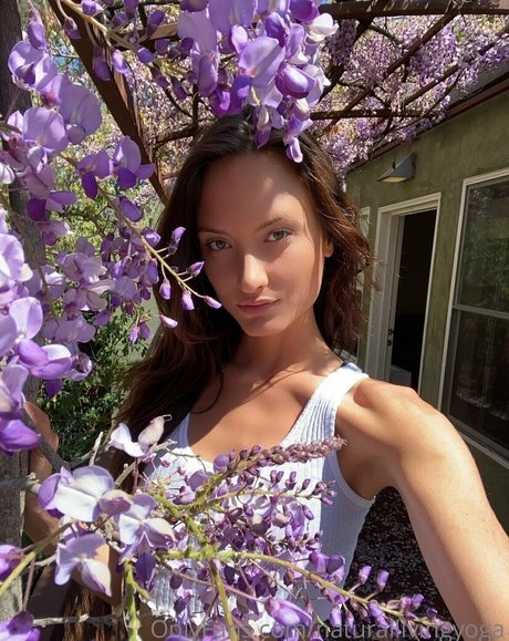 naturallivingyoga onlyfans leaked photos
