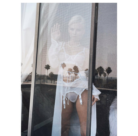 julialogan onlyfans boobs