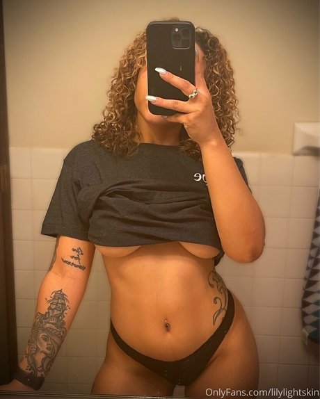 lilylightskin onlyfans leajs