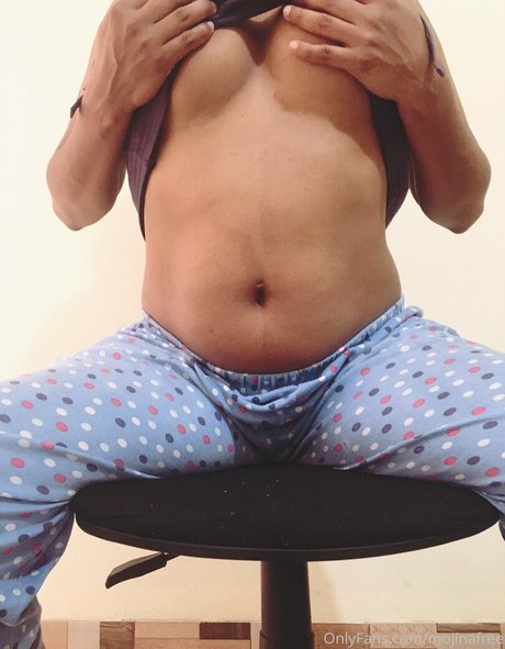 mojinafree onlyfans model