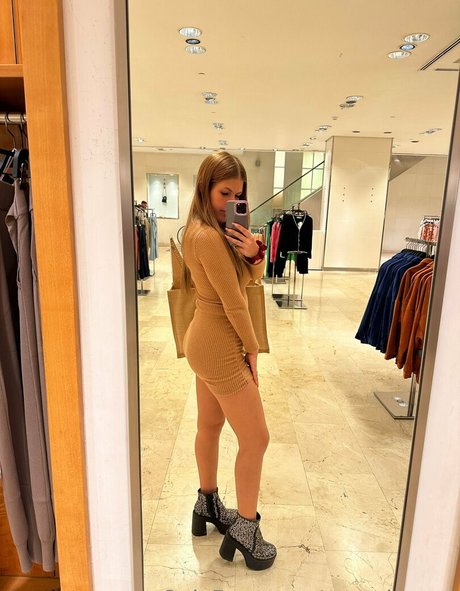 sexycheerry nudes only fans