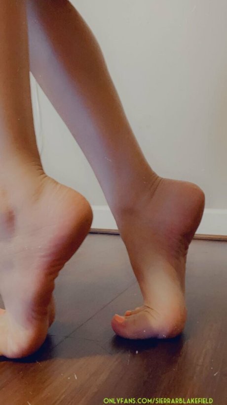 sierrarblakefield onlyfans nsfw