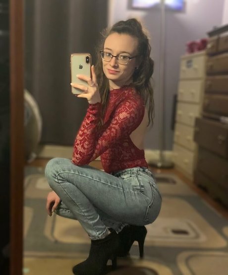 Emma Rouge onlyfans model photo