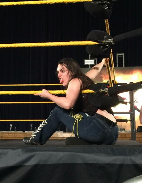 Nikki Cross new onlyfans