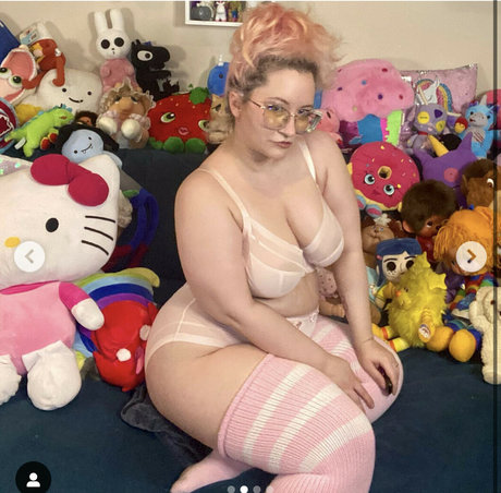 Cokebottle Thunderthighs onlyfans leaks nudes