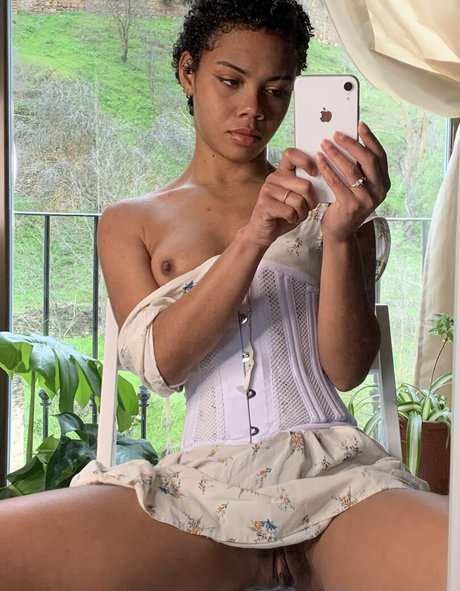 freyalasirenn strip onlyfans