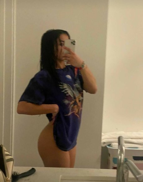 iwantujadearoo topless onlyfans