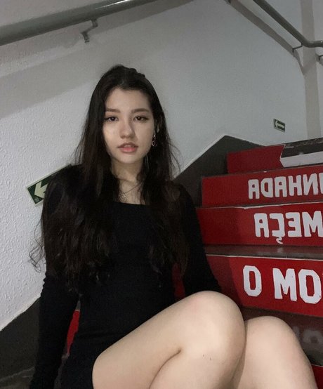 Clarettee only fans pics