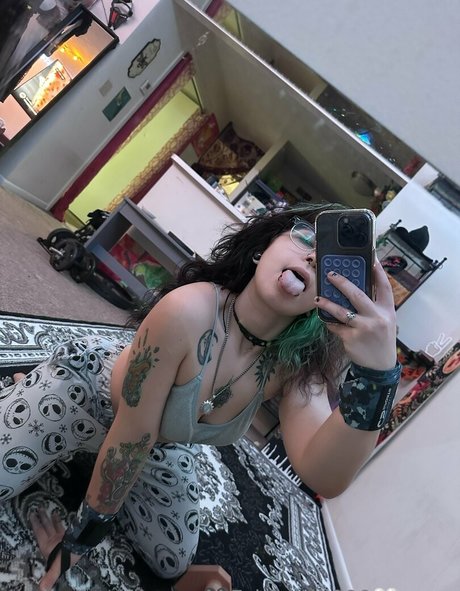 fairlyodd222 nude onlyfans leaked