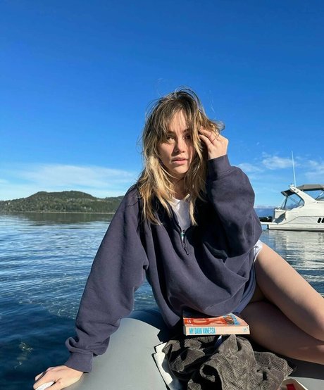 Suki Waterhouse onlyfans leaked pictures