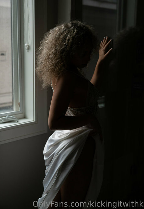 kickingitwithk onlyfans pics