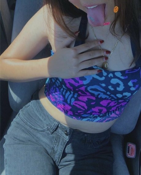 sluttedlola onlyfans leaked photos