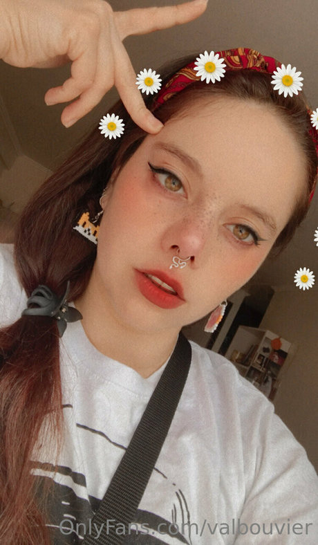 valbouvier nude onlyfans pics