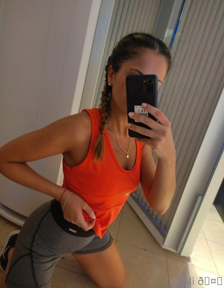 emilyali onlyfans nude tits