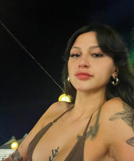 Sariana topless onlyfans