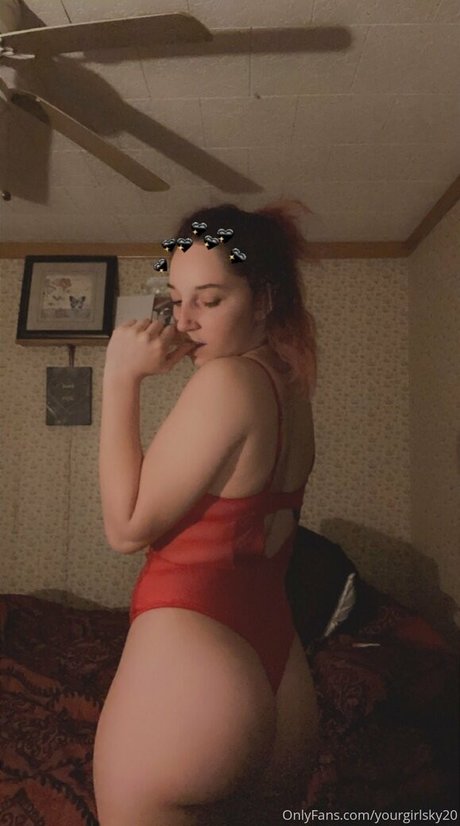 itsyagirlsky porn leaked onlyfans