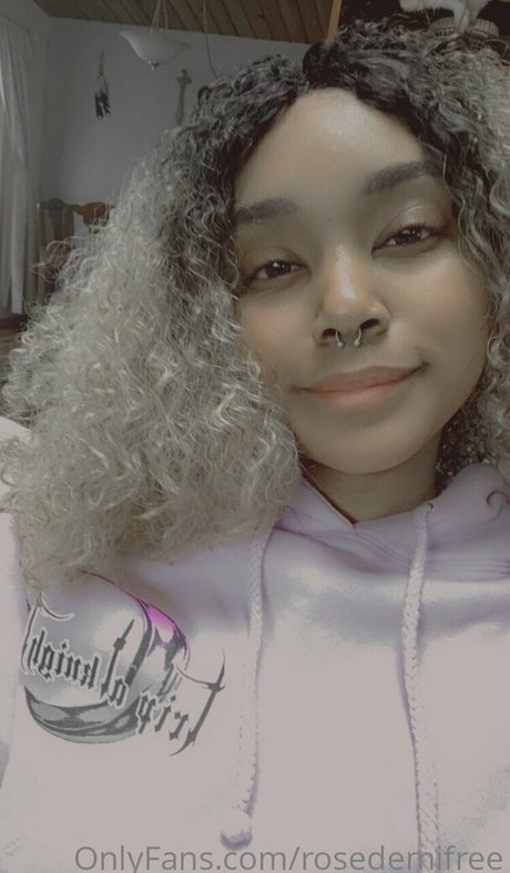 rosedemifree only fans.