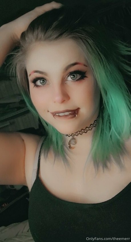 the merr cat onlyfans strip tease