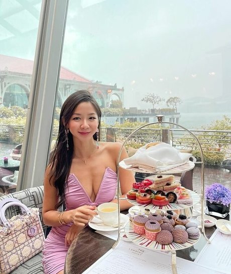 Novita Lam en onlyfans