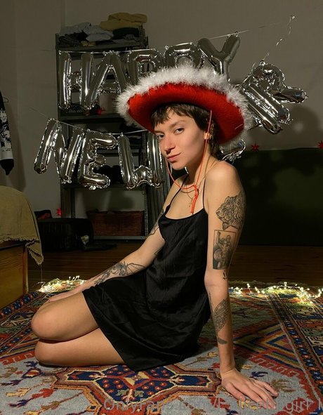 l alicebbgirl l naked on onlyfans