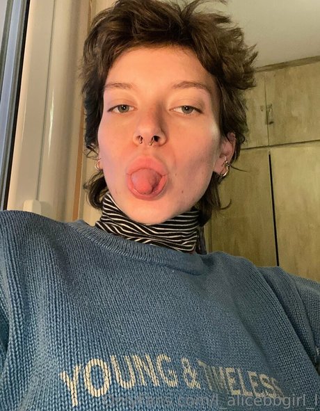 l alicebbgirl l onlyfans sexy