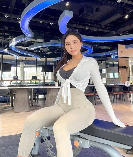 Stella Xu nsfw onlyfans