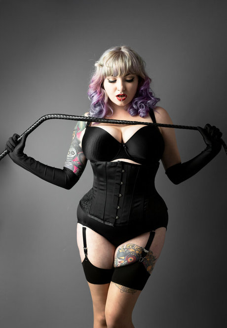 nayrucosplayfree onlyfans model images