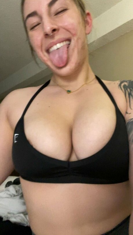 Emily Joel leaked onlyfans.