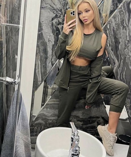 Thiisdag onlyfans sextape leak